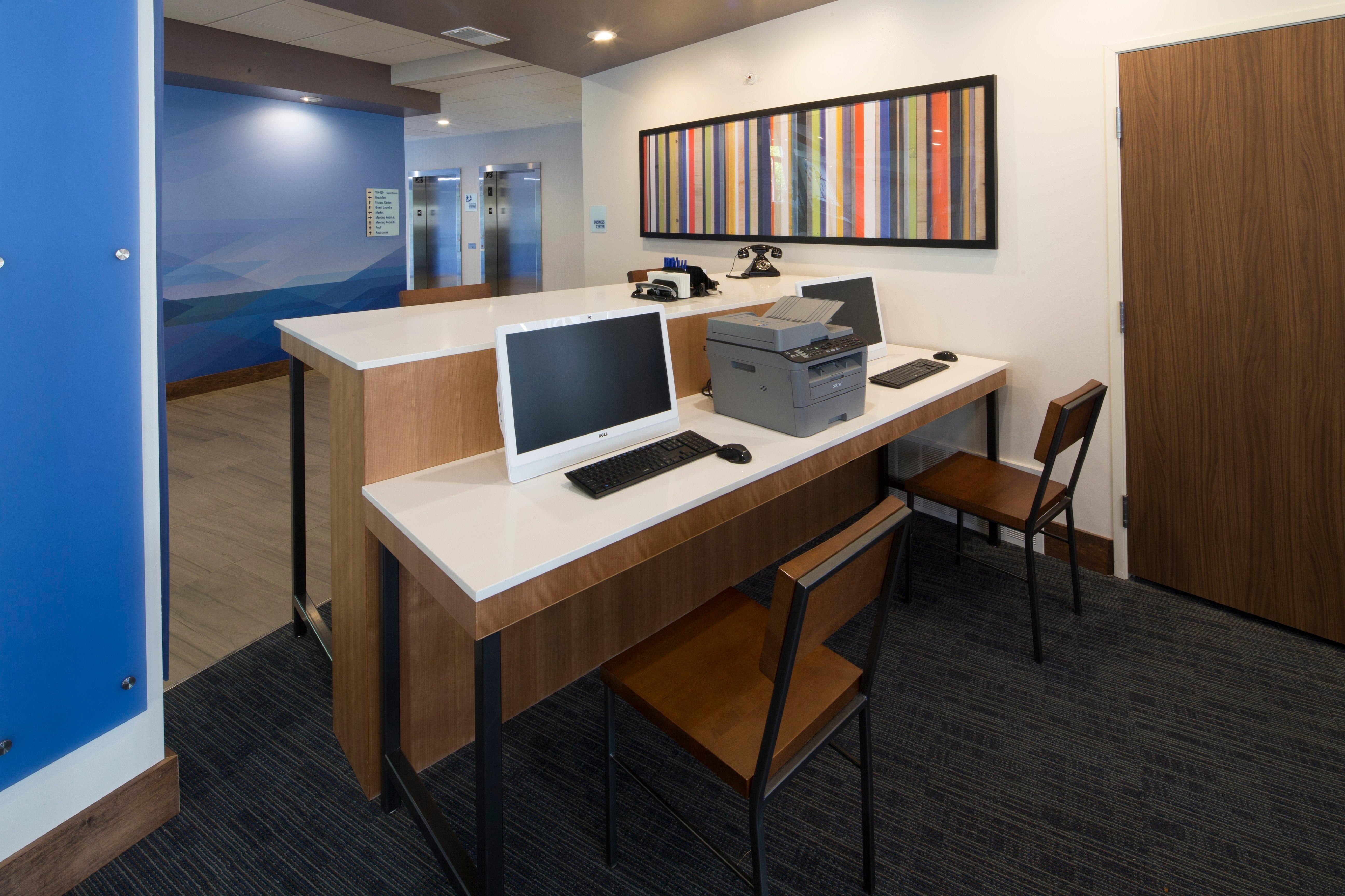 Holiday Inn Express & Suites Alpena - Downtown By Ihg Bagian luar foto