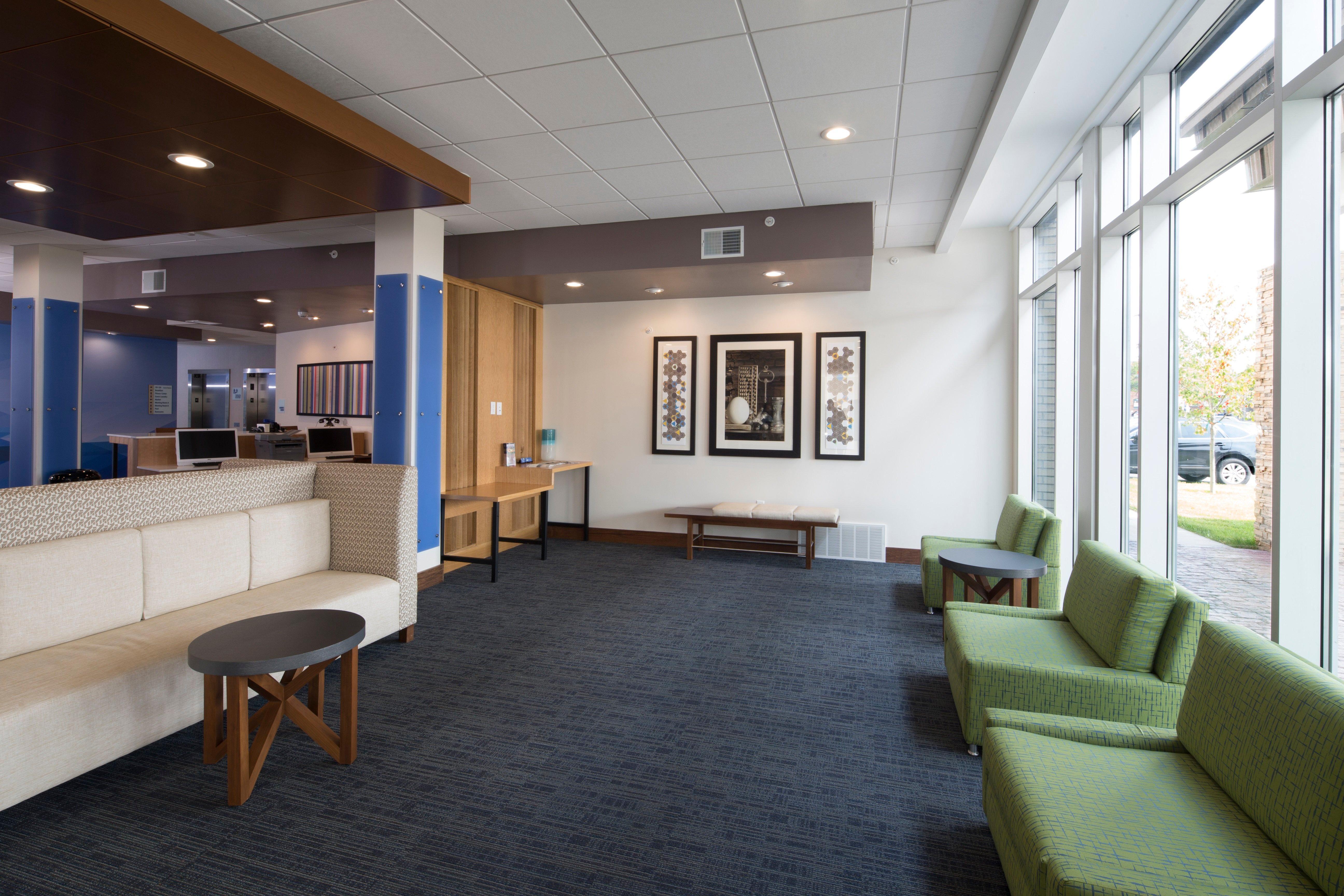 Holiday Inn Express & Suites Alpena - Downtown By Ihg Bagian luar foto