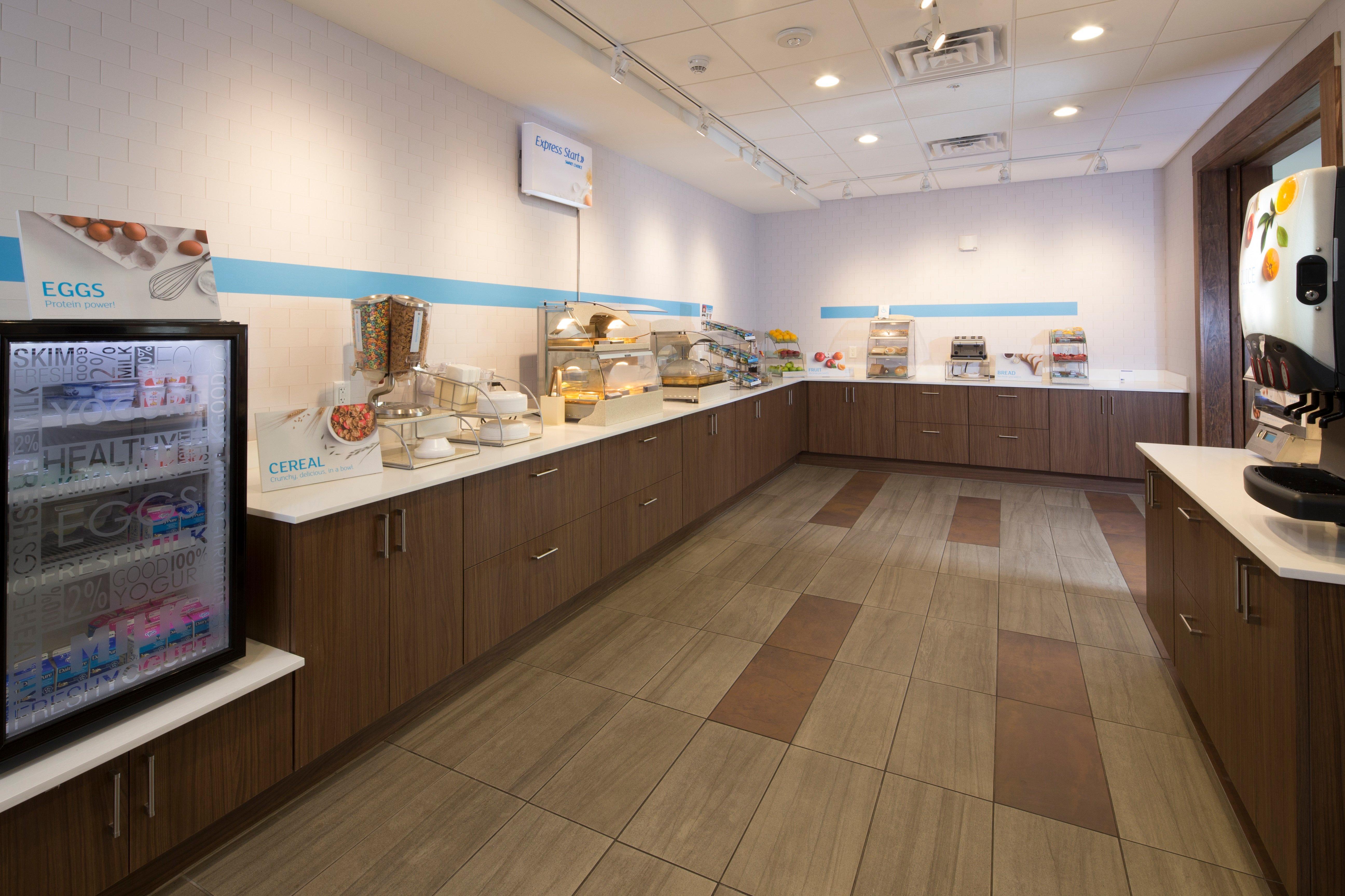 Holiday Inn Express & Suites Alpena - Downtown By Ihg Bagian luar foto